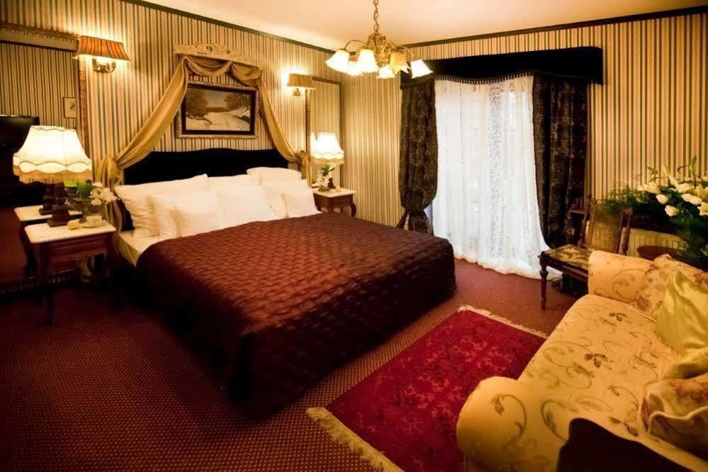 Dwór Giemzów Hotel - Autostrada A1 Łódź Kültér fotó